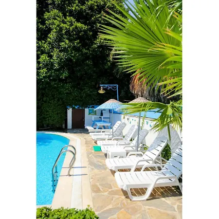 Garden Island Villa *