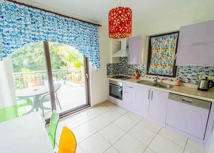 Villa Garden Island *